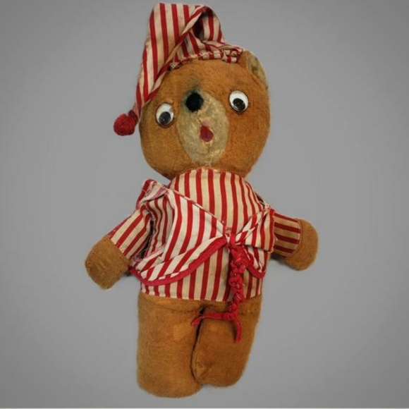 Vintage well loved and adorable teddy bear!